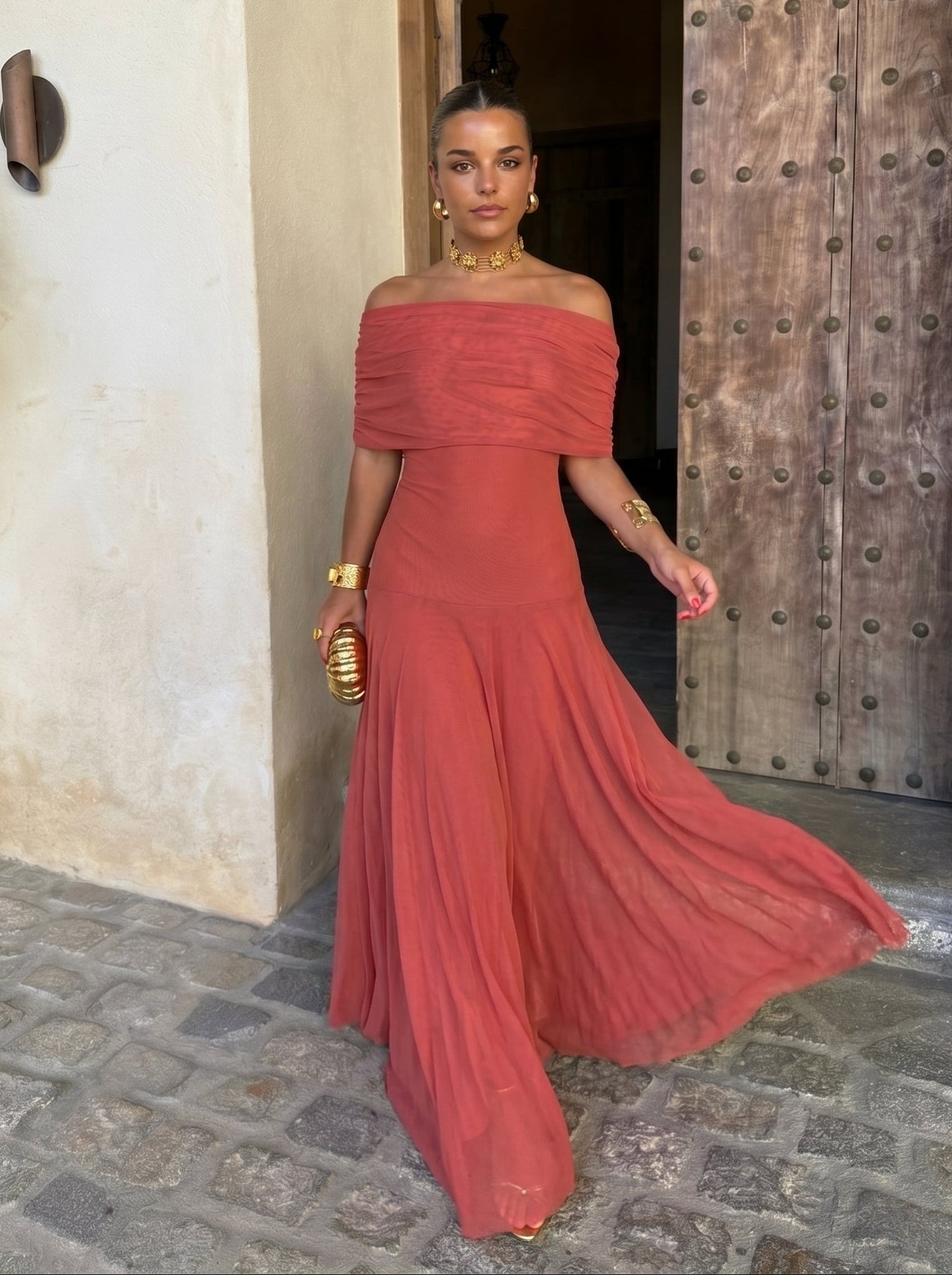 Inês | Vestido Maxi de Ombro Descoberto