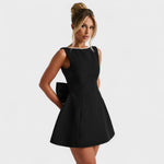 Mini vestido com pérolas feminino