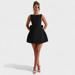 Mini vestido com pérolas feminino