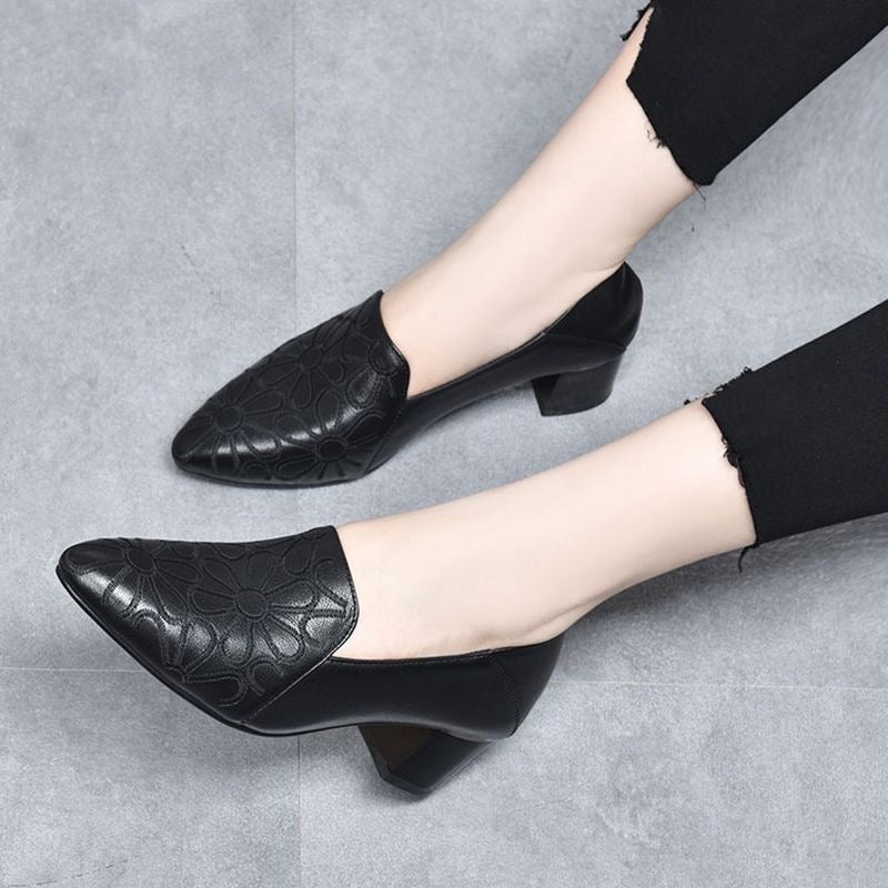 Sapatos de Salto em Pele Vegan com Bordado Suave feminino