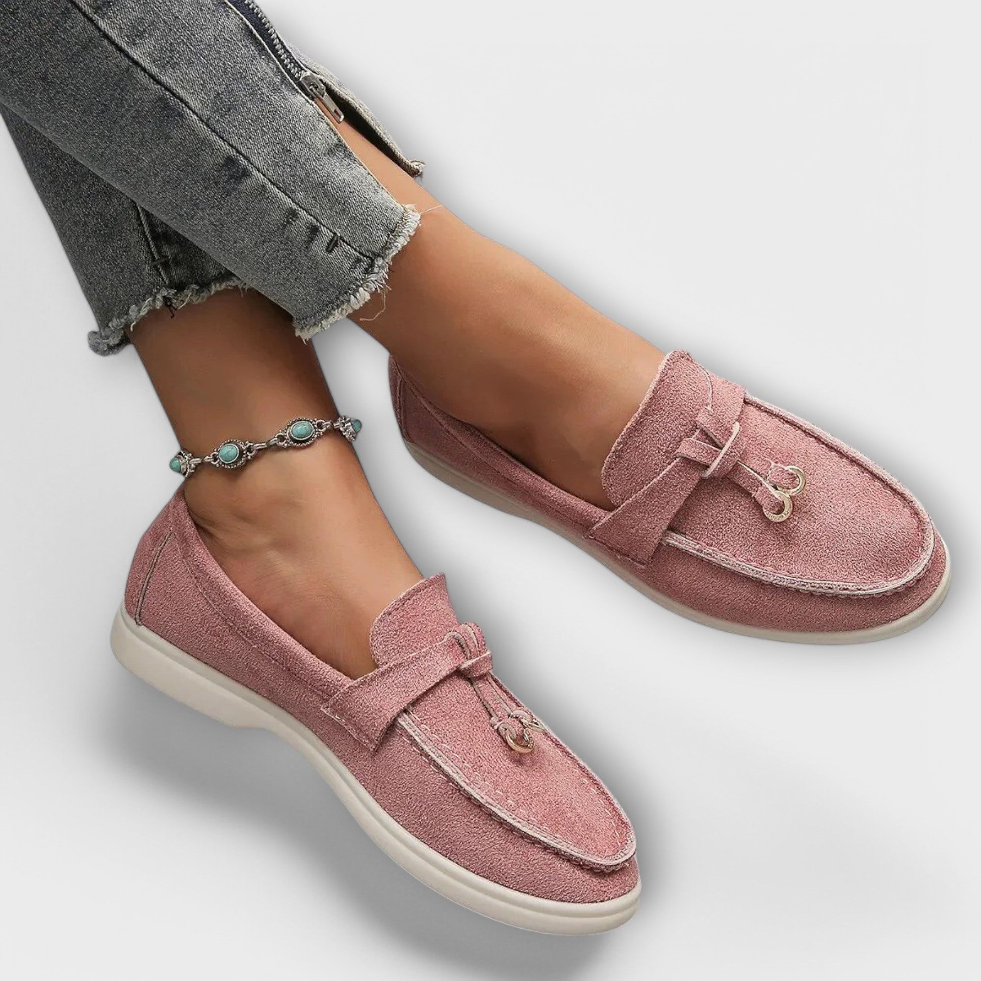 Mocassins Femininos Beiges com Cordão Decorativo feminino