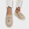 Mocassins Femininos Beiges com Cordão Decorativo feminino