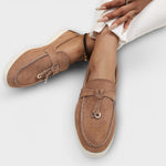 Mocassins Femininos Beiges com Cordão Decorativo feminino