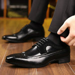 Sapatos de fato masculino
