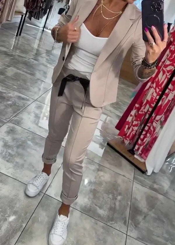 Conjunto elegante feminino