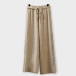 Conjunto de malha elegante feminino