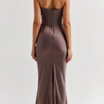 Vestido comprido com corpete feminino