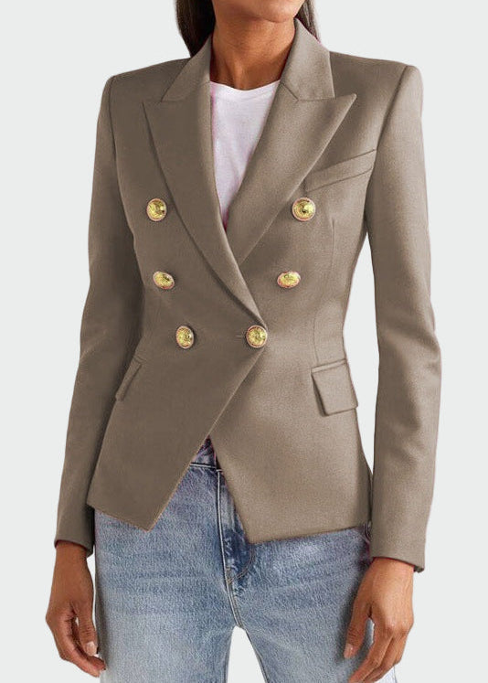 Blazer em linha clássica feminino