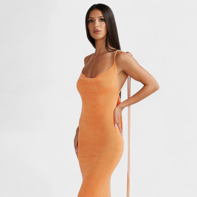 O vestido que celebra curvas feminino