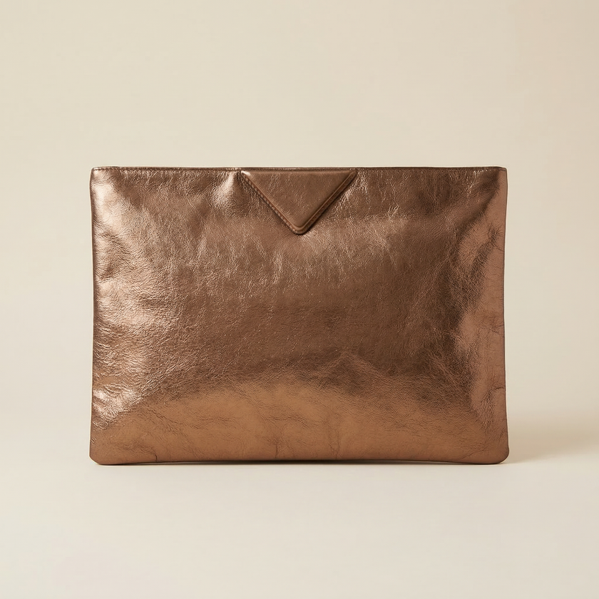 Naevia | Clutch Metalizada Elegante