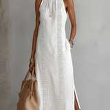 Vestido Clara com renda delicada e charme de verão