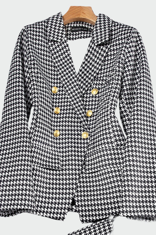 Blazer em linha clássica feminino