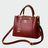Executiva de couro de luxo feminino