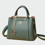 Executiva de couro de luxo feminino