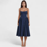 O vestido com corset feminino