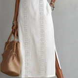 Vestido Clara com renda delicada e charme de verão