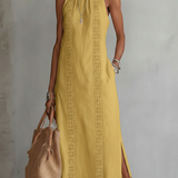 Vestido Clara com renda delicada e charme de verão