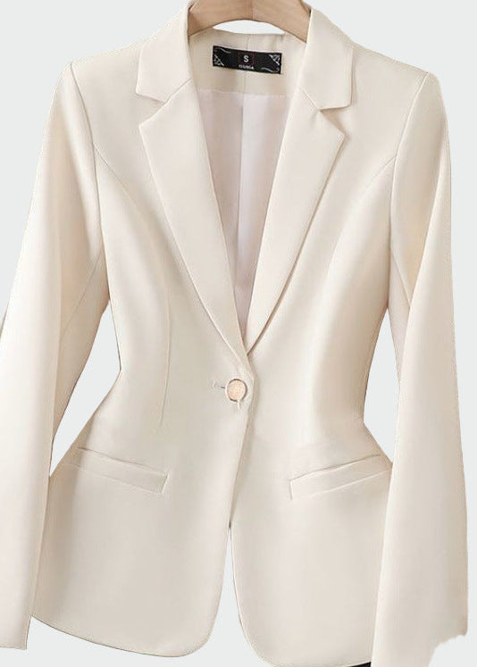 Blazer em linha moderna e elegante feminino